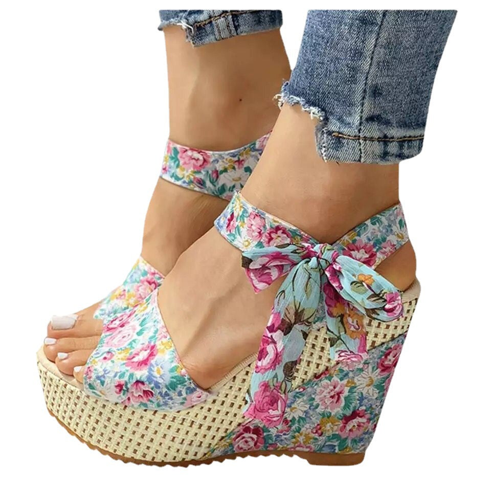 Sandales Compensées Dentelle Chic