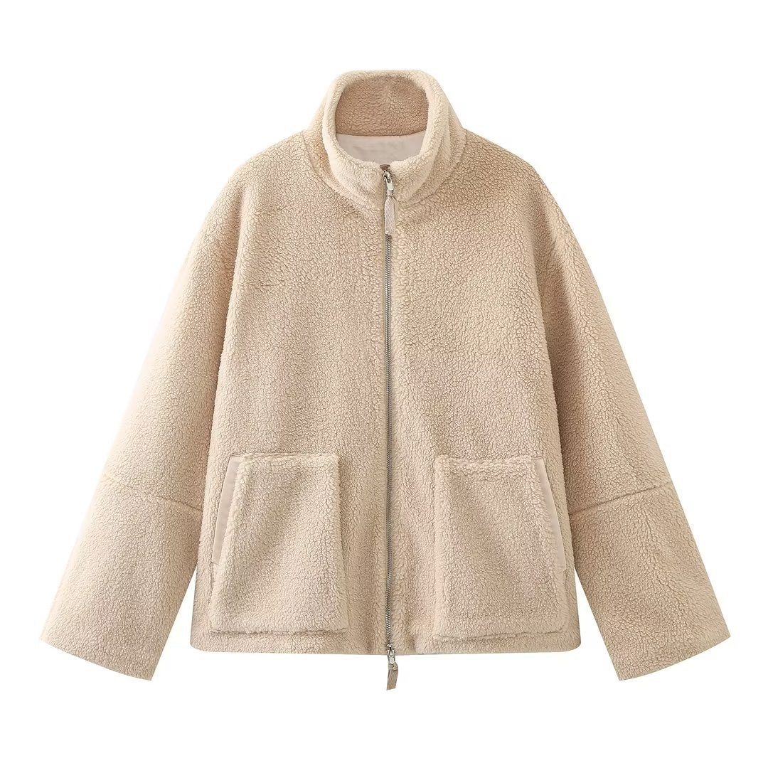 Manteau en laine d'agneau à col roulé pour femme