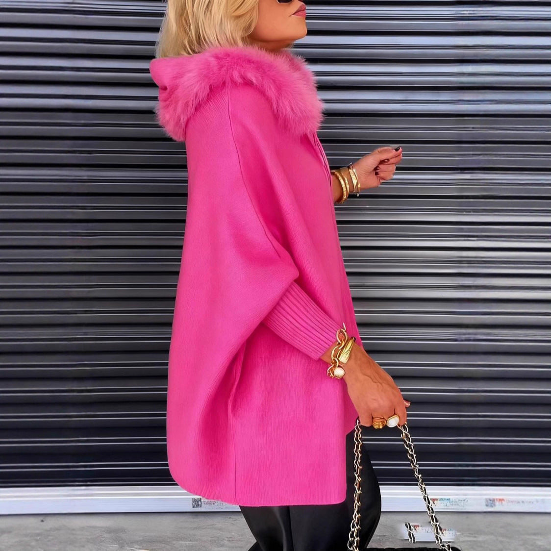 Le Cardigan Statement Fuchsia – L’Audace du Luxe au Quotidien