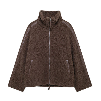 Manteau en laine d'agneau à col roulé pour femme