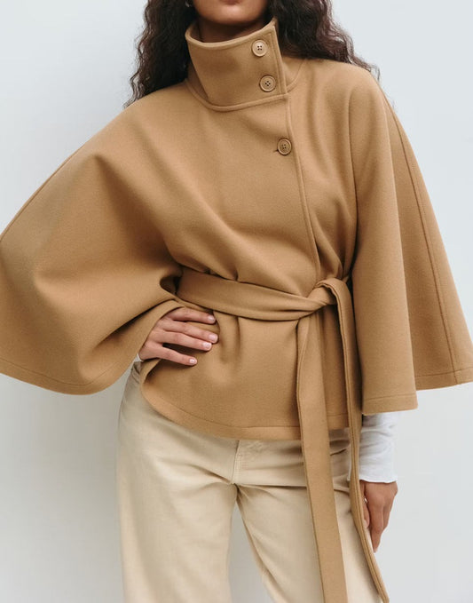 Manteau Court Élégant Femme – Cape Ceinturée Chic
