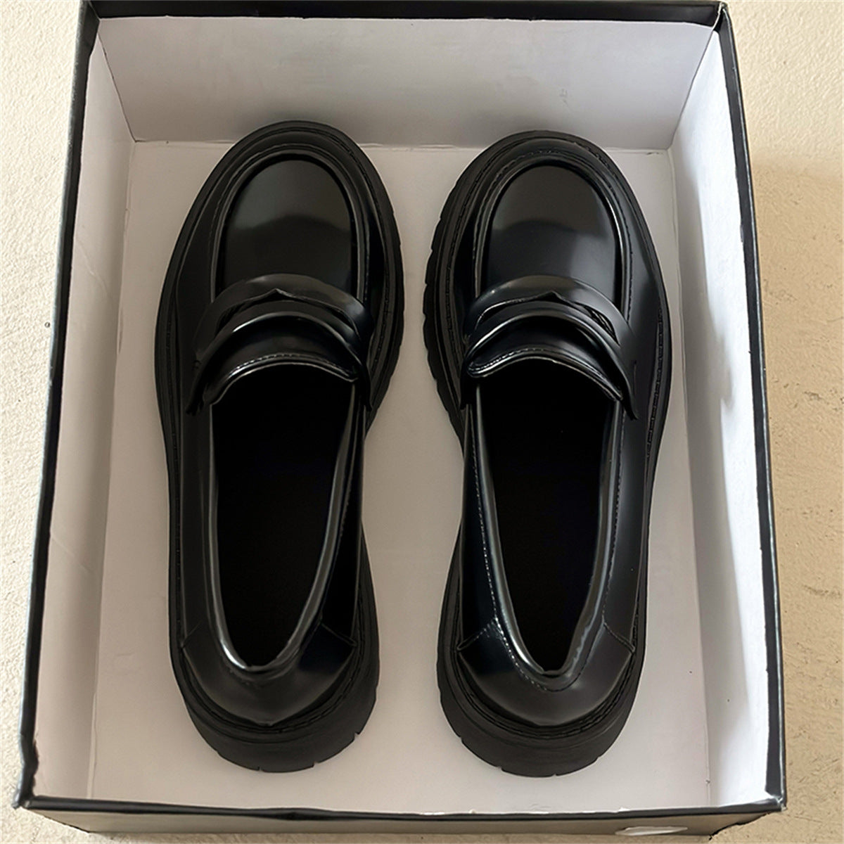 mocassins-femme chaussures-femme-confortables mocassins-élégants-femme chaussures-casual-femme mocassins-semelle-épaisse chaussures-femme-tendance loafers-femme chaussures-style-chic-femme